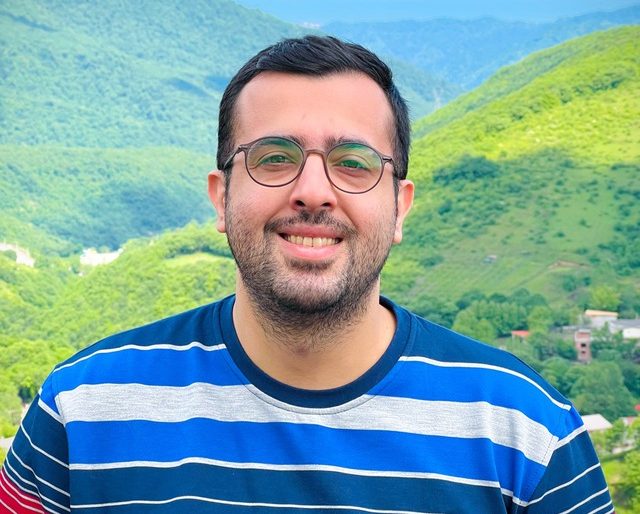 آیدین داریان
